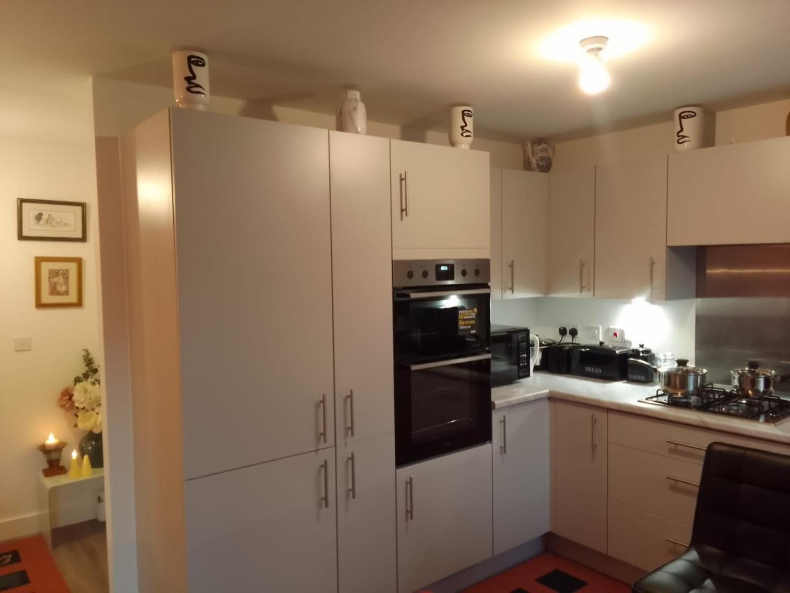 Cosy Stay In Walsall By Ideal Home Bloxwich Zewnętrze zdjęcie