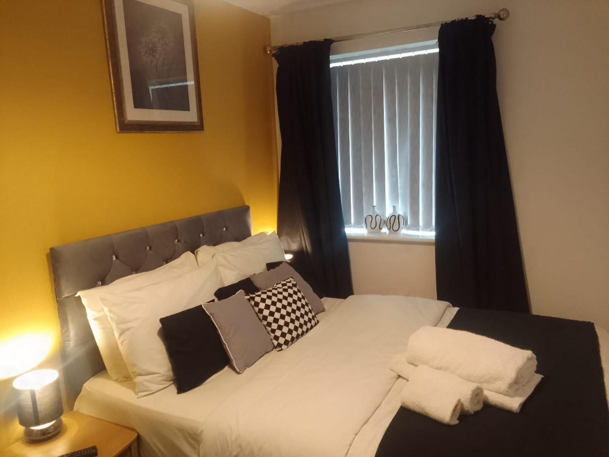 Cosy Stay In Walsall By Ideal Home Bloxwich Zewnętrze zdjęcie
